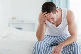Smags savārgums ir viens no akūta prostatīta simptomiem